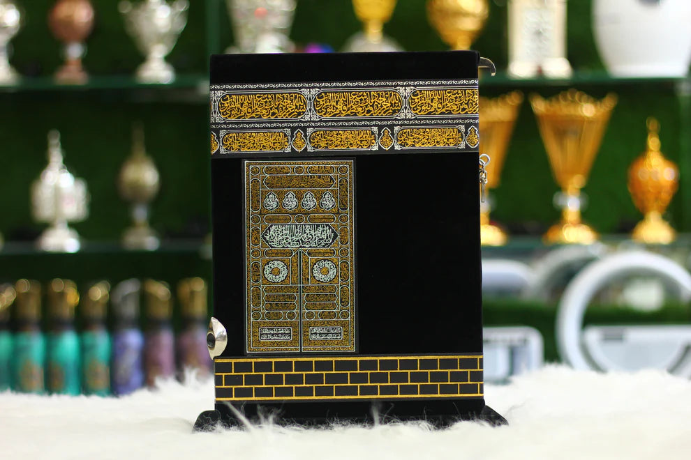 Ghilaf-e-Kaba Design Quran Pak with Premium Bag